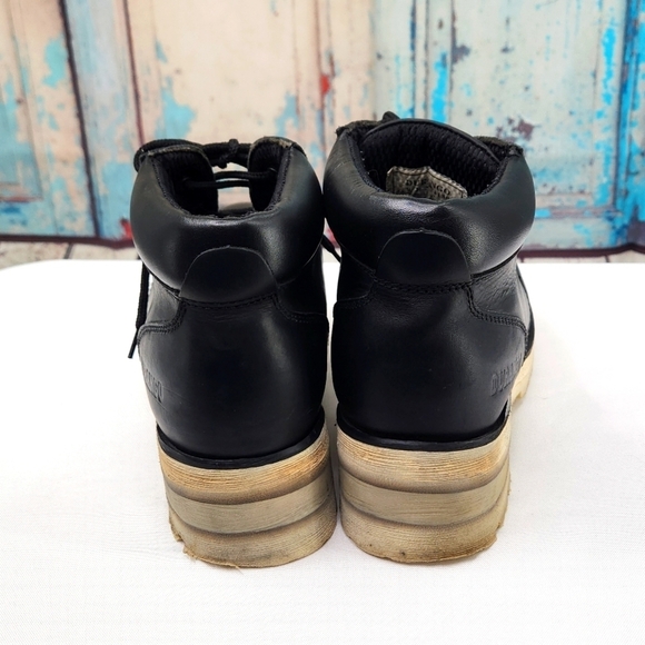 Durango Lace Up Boots in Black
